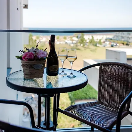 Forever Sunrise Mamaia Nord Апартаменты *