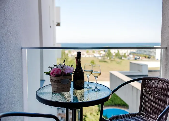 Forever Sunrise Mamaia Nord