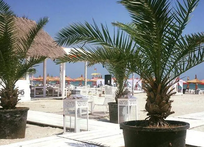 Forever Sunrise Mamaia Nord Апартаменты Нэводари