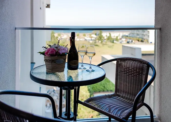 Forever Sunrise Mamaia Nord Апартаменты *