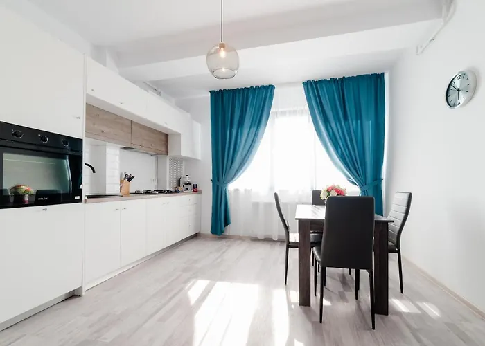 Forever Sunrise Mamaia Nord Апартаменты