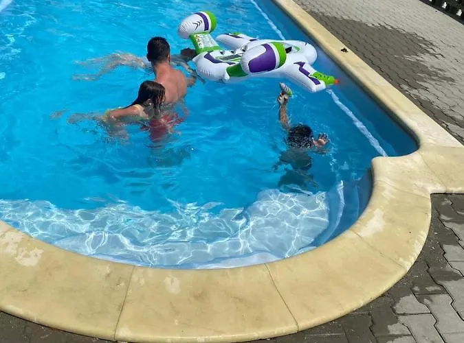 Forever Sunrise Mamaia Nord Апартаменты Нэводари