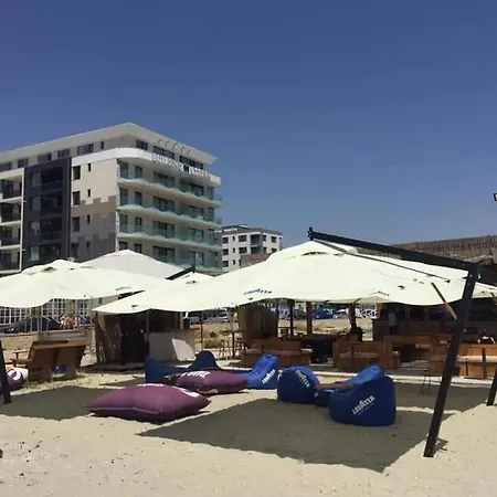 Forever Sunrise Mamaia Nord Near Azimuth Apartment *