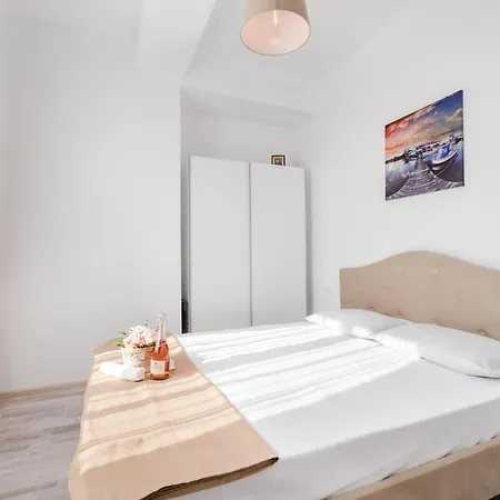 Forever Sunrise Mamaia Nord